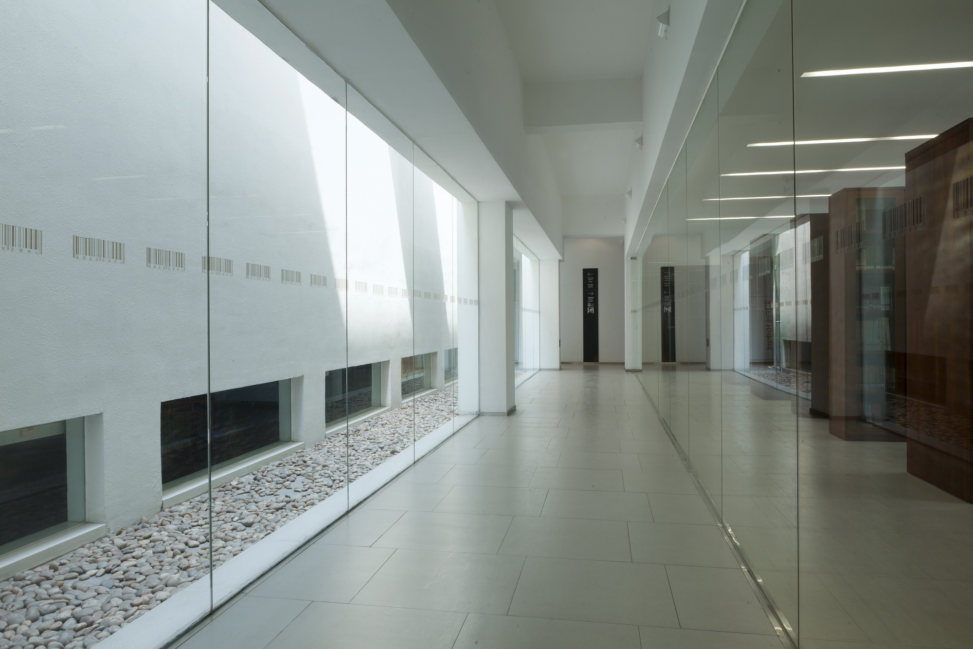 400平清新簡約圖書室裝修設(shè)計效果圖-第6張圖片-上海古都建筑設(shè)計集團(tuán)