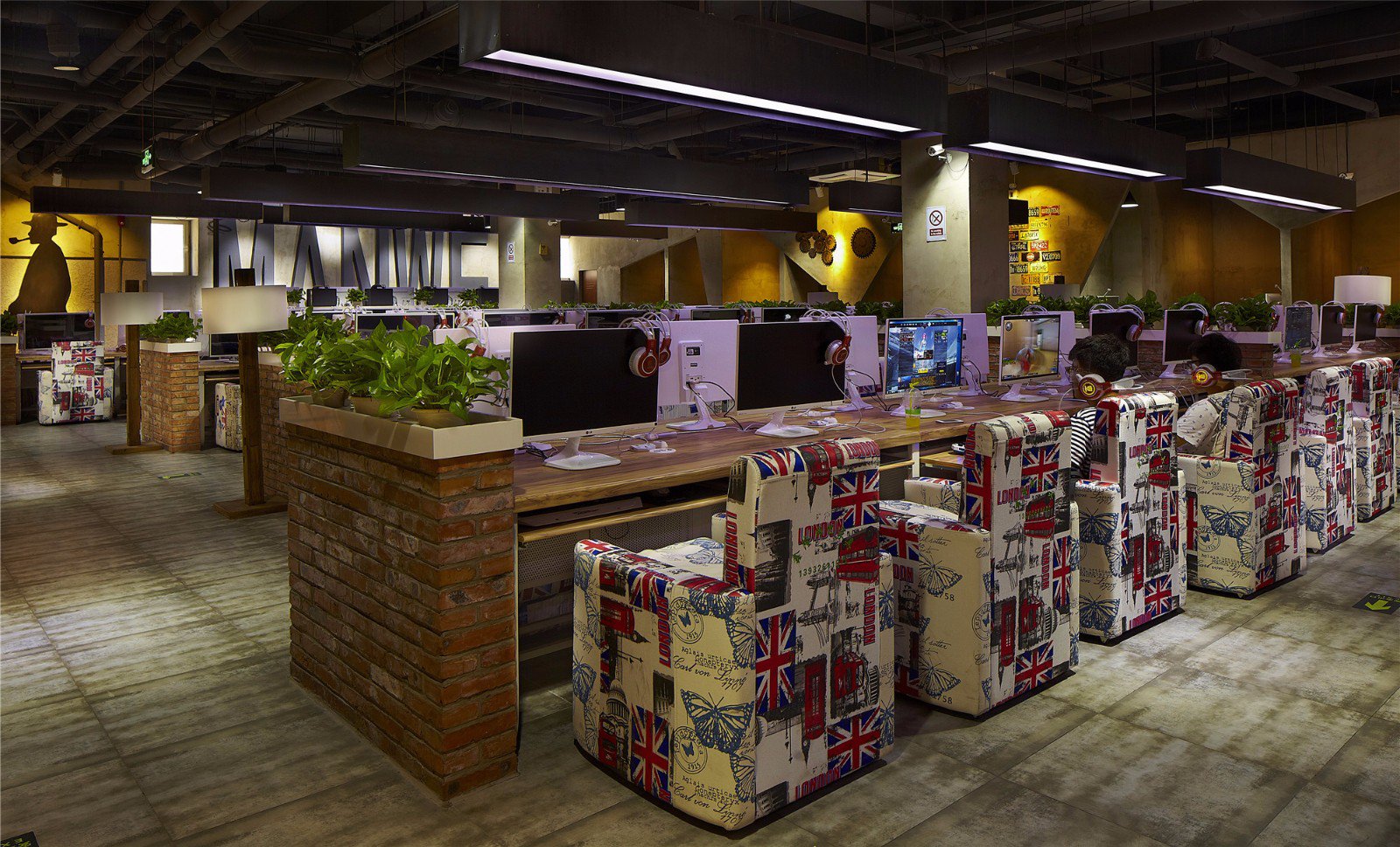 浦東新區(qū)工業(yè)風(fēng)網(wǎng)吧裝修設(shè)計-第2張圖片-上海古都建筑設(shè)計集團(tuán)