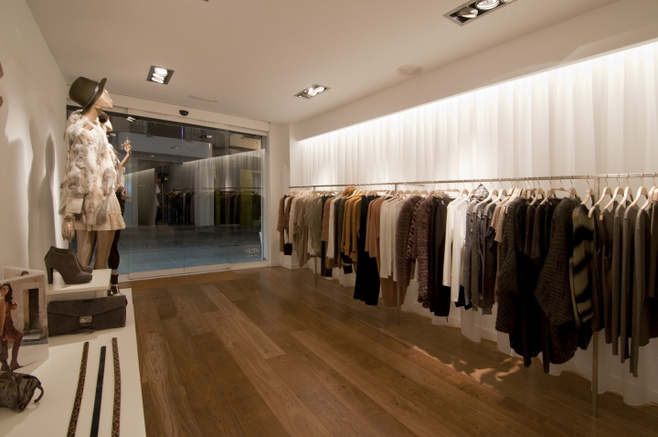 復(fù)古服裝店裝修設(shè)計效果圖-第5張圖片-上海古都建筑設(shè)計集團(tuán)